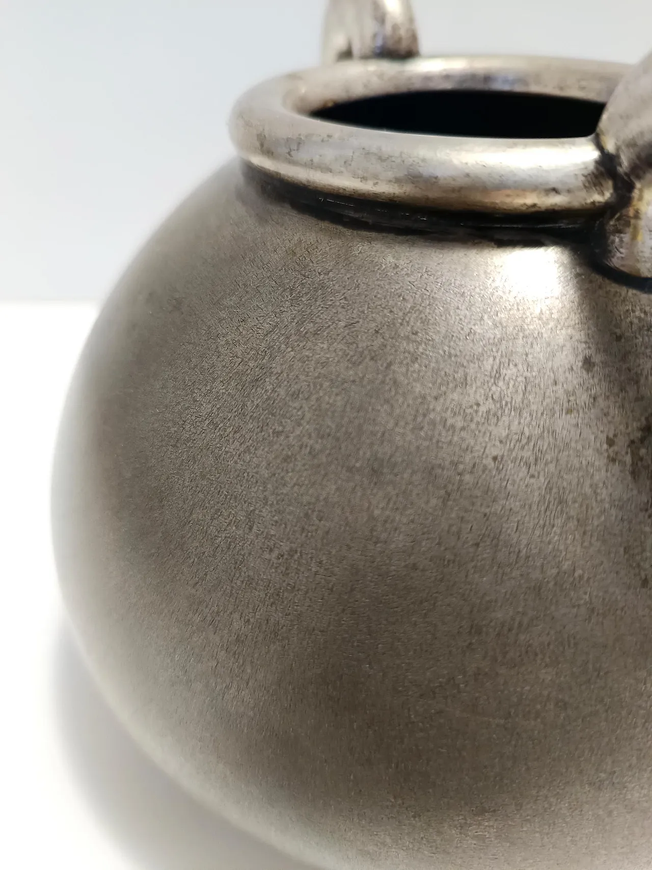 High-Quality Art Deco Burnished Silvered Brass Vase, 40s 8