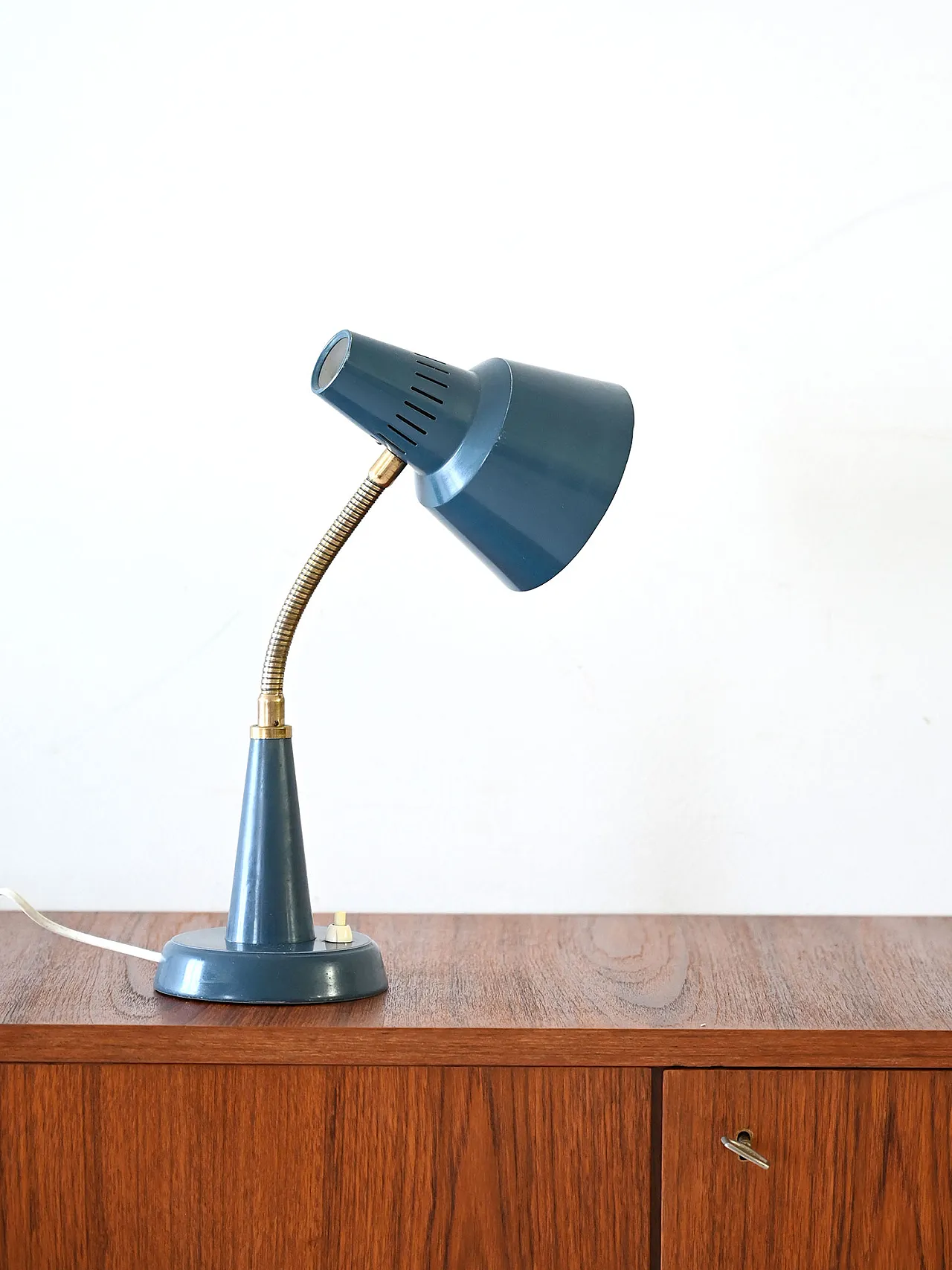 Lampada da tavolo scandinava di Gemi, anni '60 2