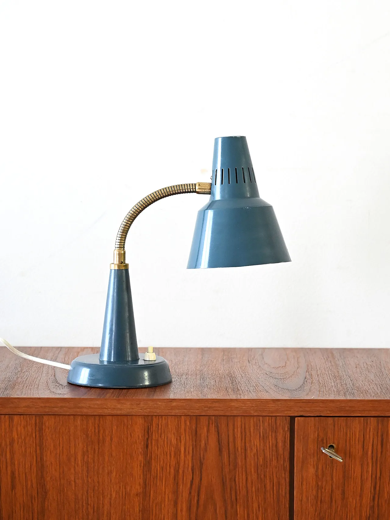 Lampada da tavolo scandinava di Gemi, anni '60 4