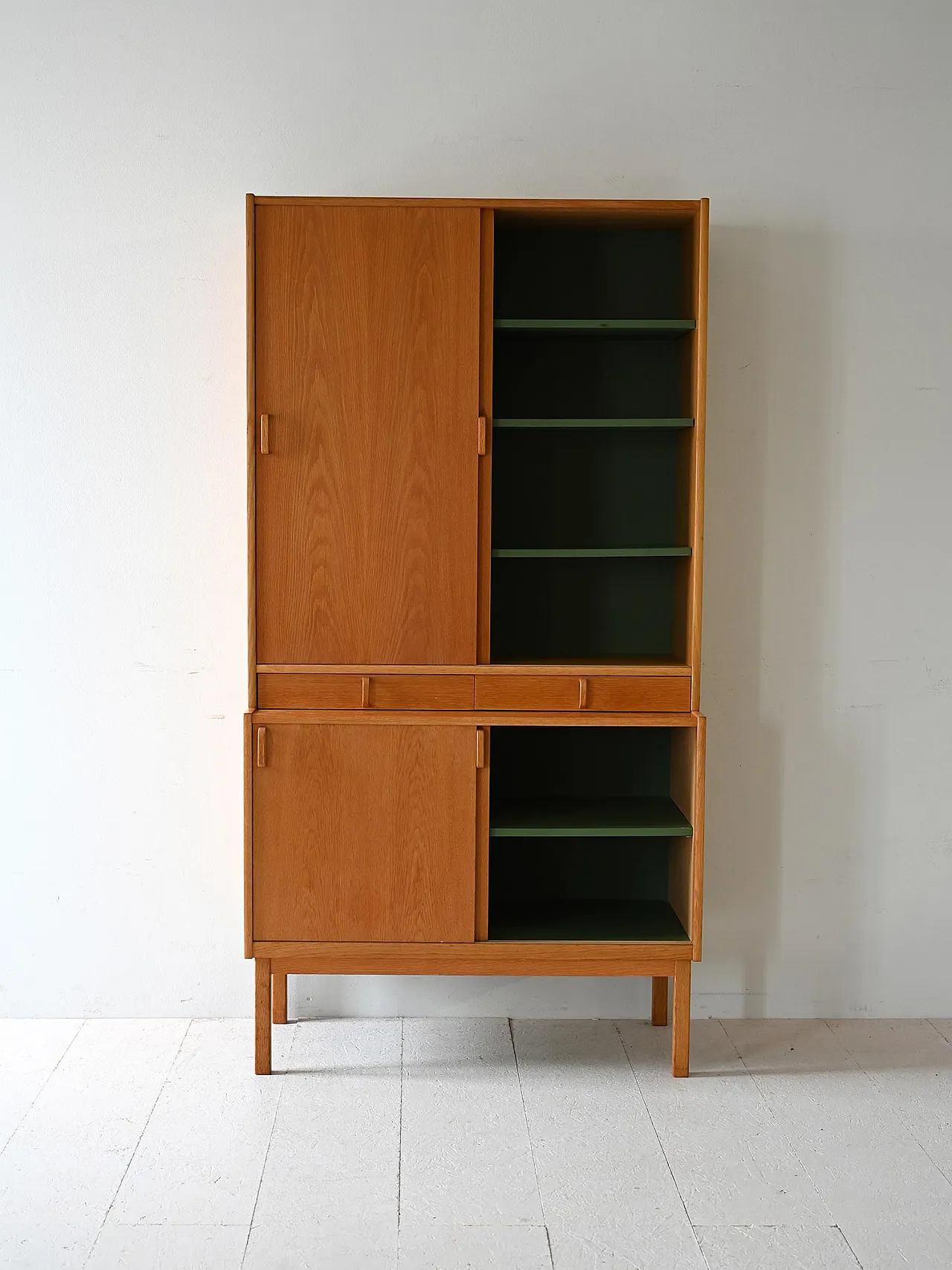 Scandinavo Bodafors wardrobe with sliding doors 5