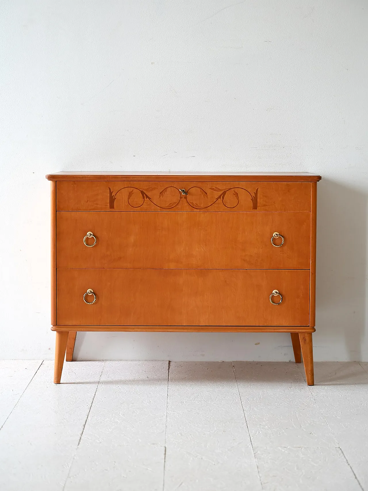 Scandinavian chest of drawers in oak and root 2