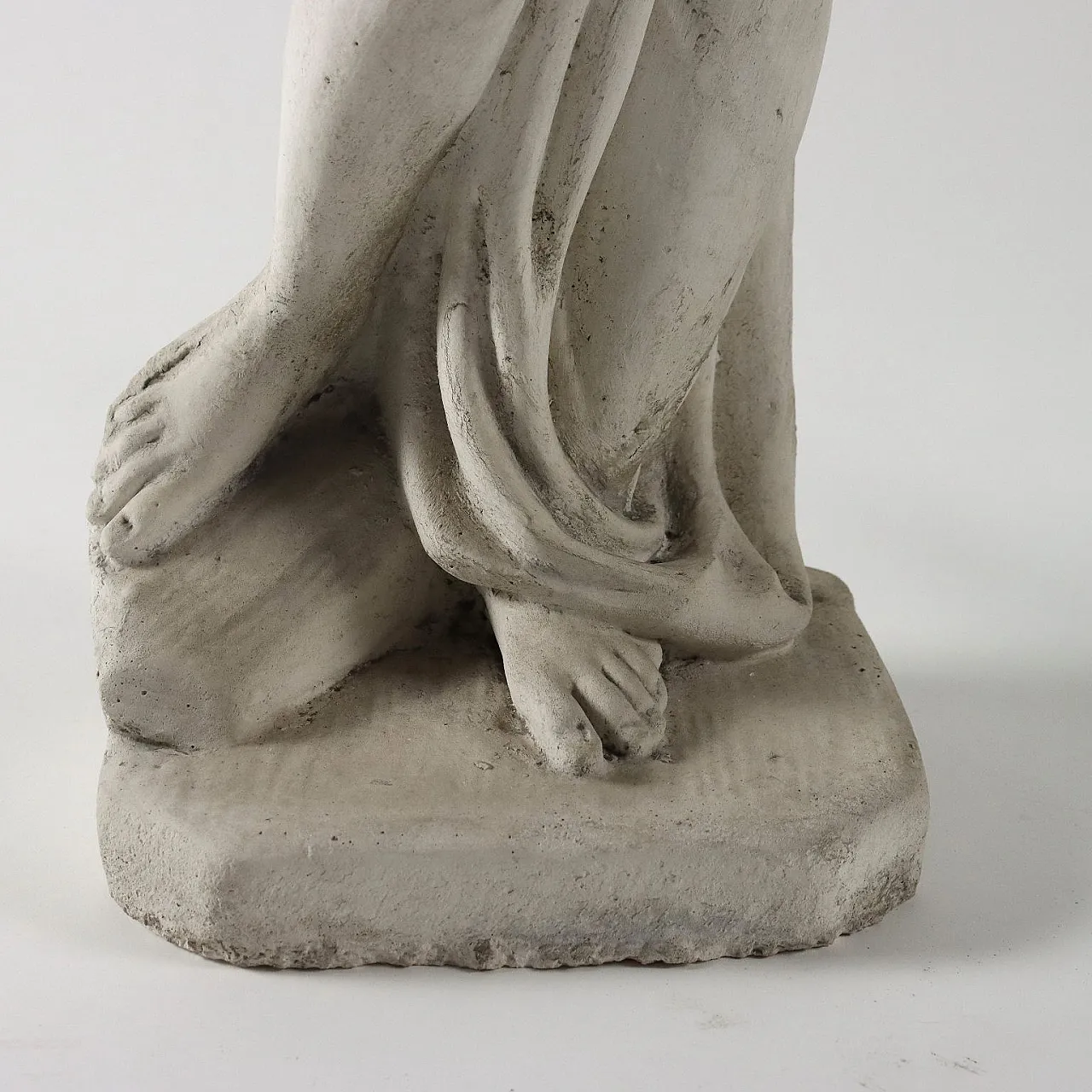 Plaster garden sculpture of the allegory of spring 6
