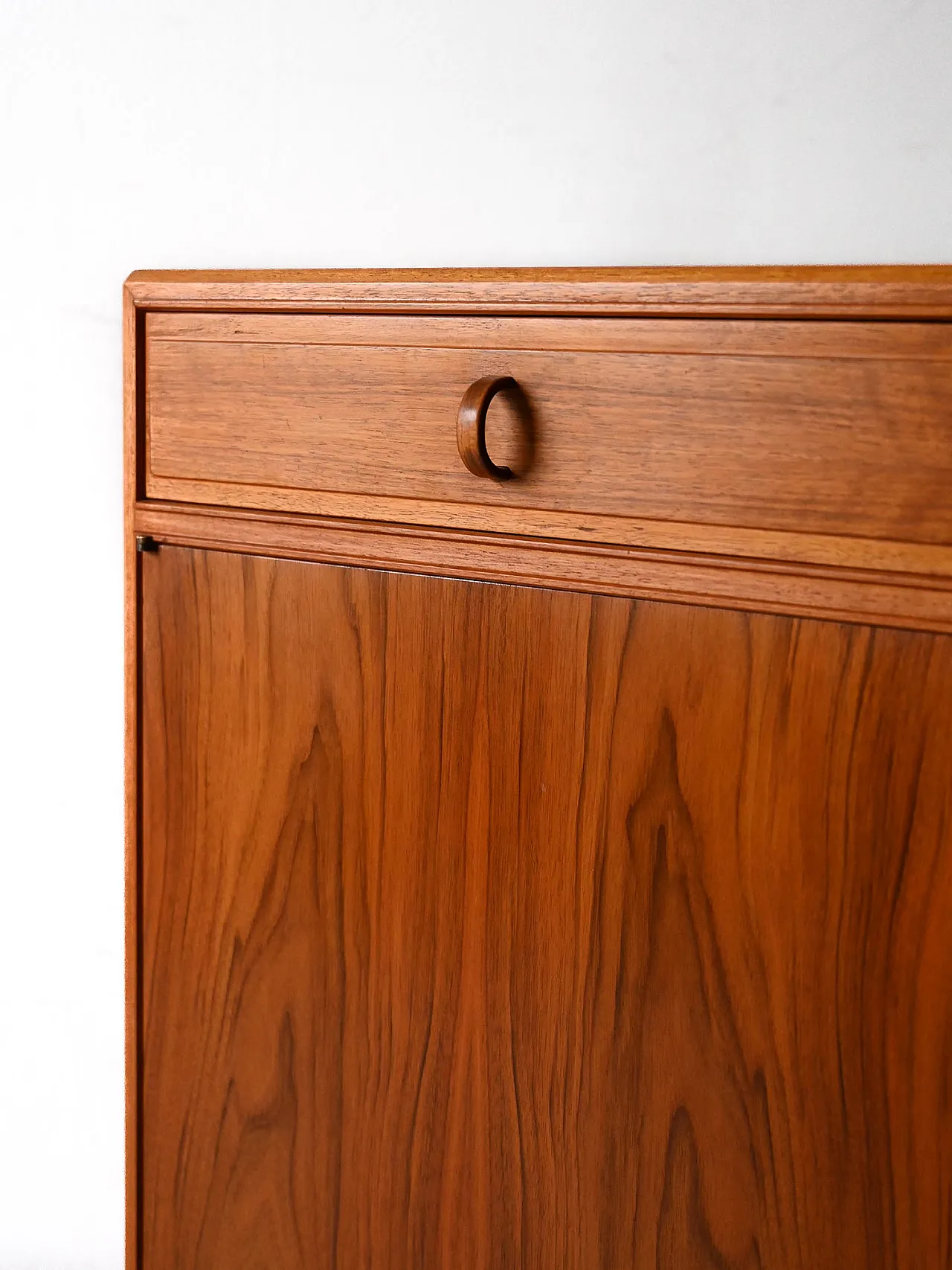 Sideboard FaceBoard Bodafors in walnut, 60s 6