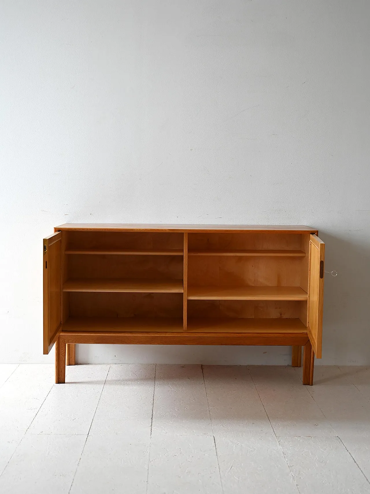 Scandinavian Cabinet in oak with rattan doors 3