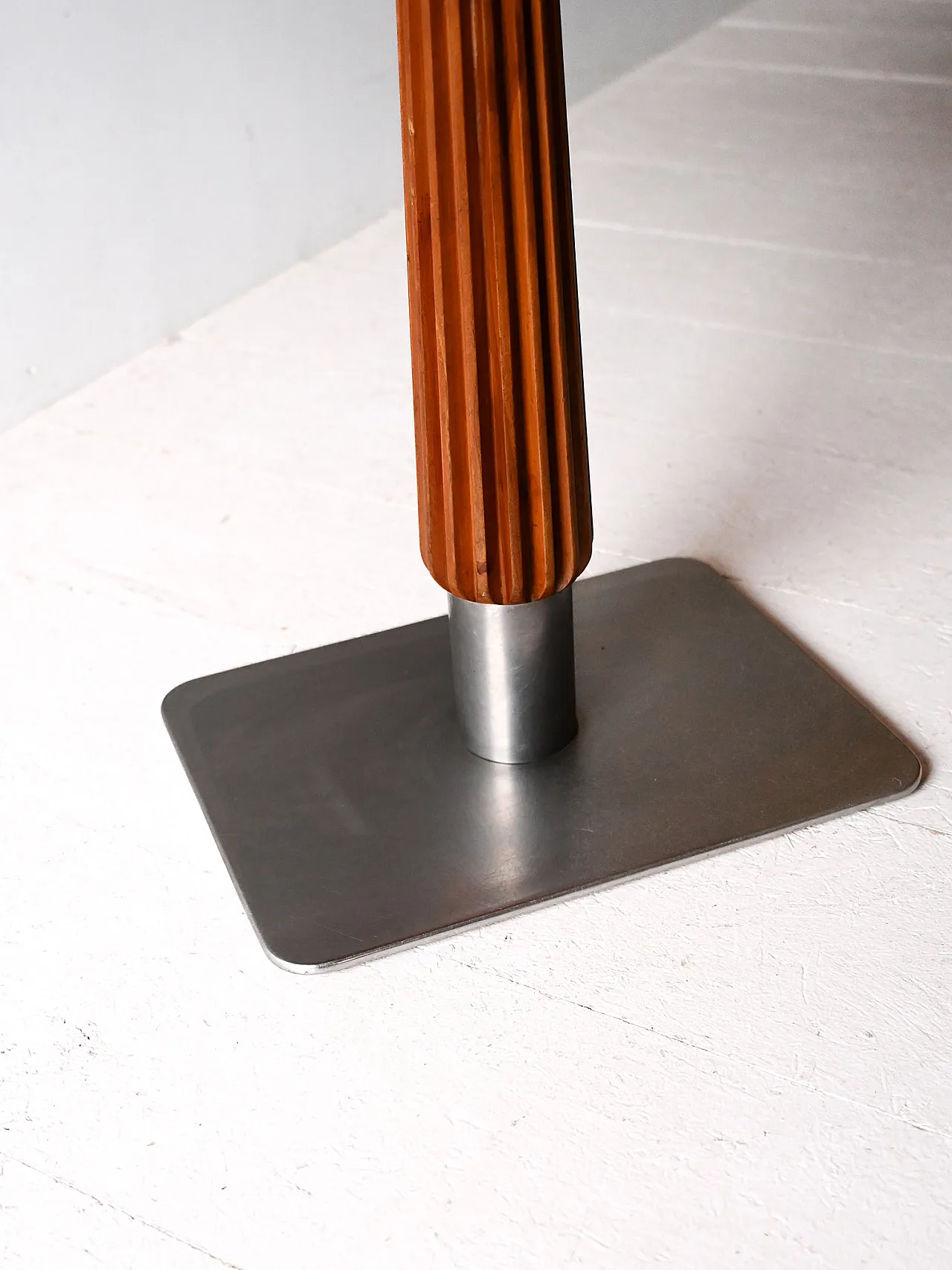 Mogue bar table with steel base, 60s 7