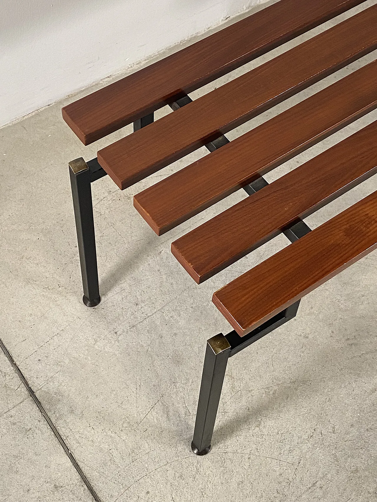 Panchetta in legno di teak, anni '60 1