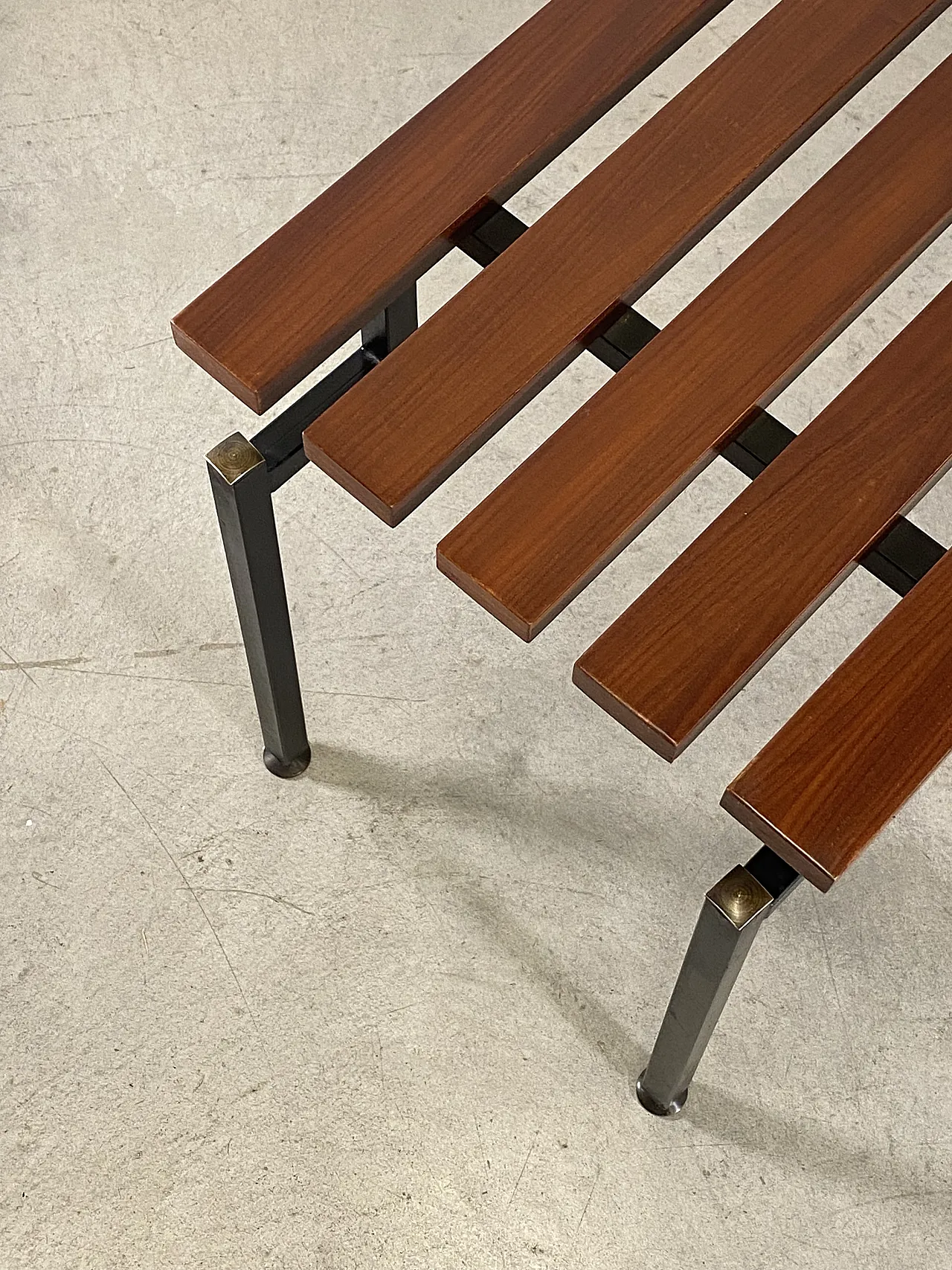 Panchetta in legno di teak, anni '60 2