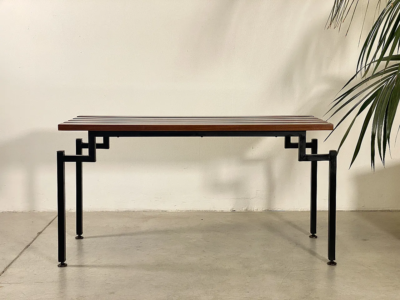 Panchetta in legno di teak, anni '60 7