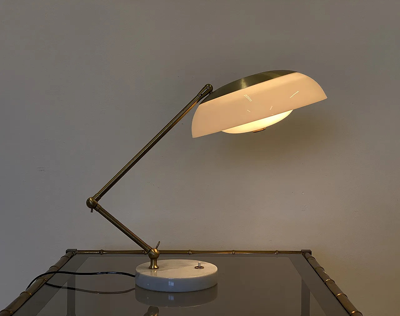 Lampada da tavolo Stilux, anni '50 16