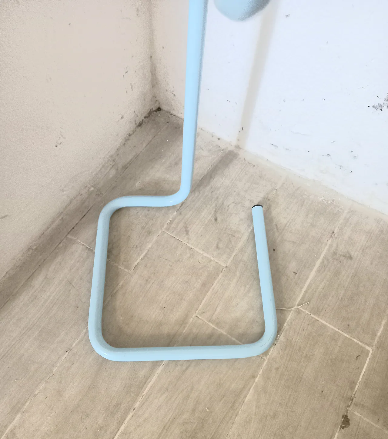 Anthropomorphic hanger Pierre Cardin, 70s 3