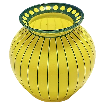 Vaso in vetro giallo e verde Art Déco in stile di Josef Hoffmann, 1920