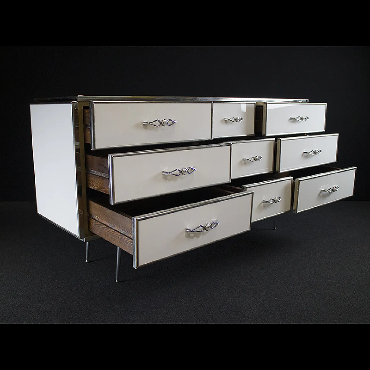 Credenza a 9 cassetti rivestiti in vetro bianco, anni 2000 8