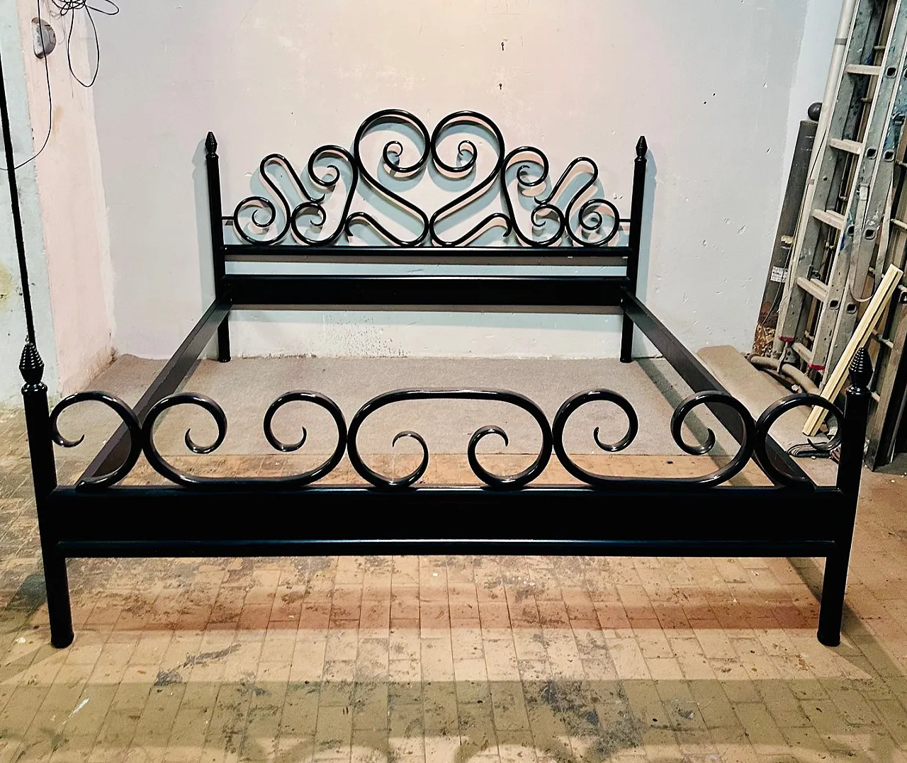 Letto Thonet matrimoniale nero, '900 10