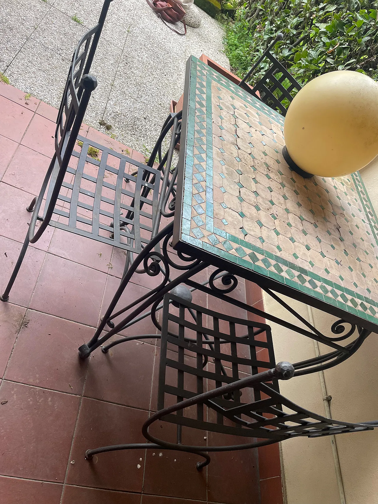 Tavolo da giardino in ferro e ceramica con 4 sedie, '900 4