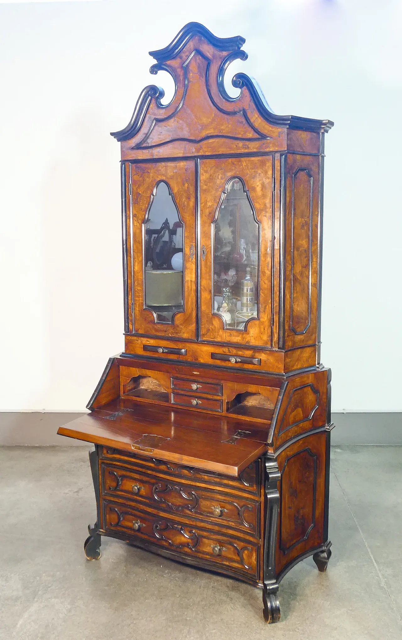 Louis XV style veneered wood trumeau secretaire, early 20th century 1