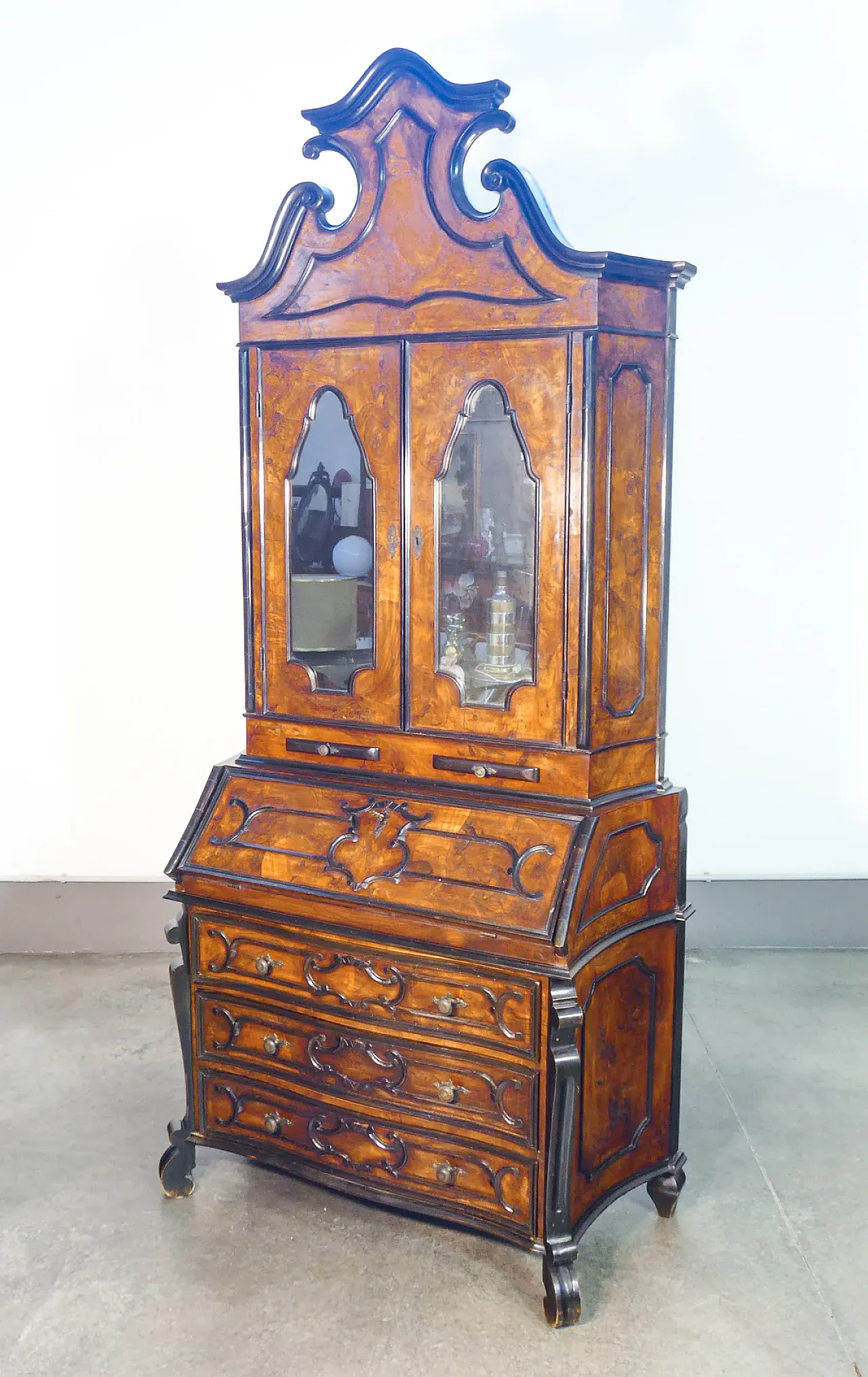 Louis XV style veneered wood trumeau secretaire, early 20th century 2