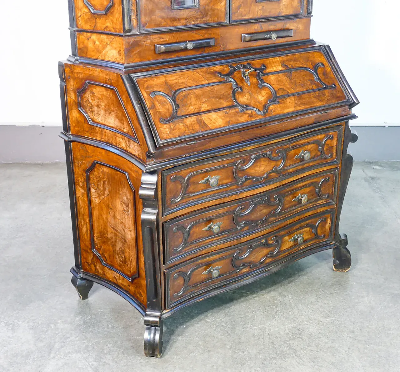 Louis XV style veneered wood trumeau secretaire, early 20th century 4