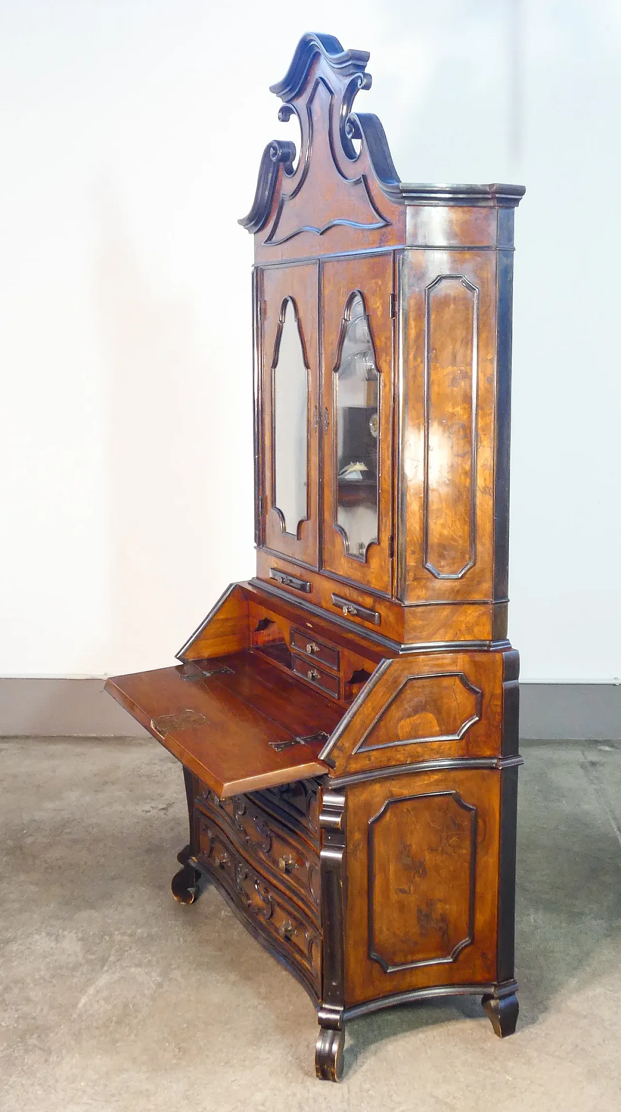 Louis XV style veneered wood trumeau secretaire, early 20th century 10