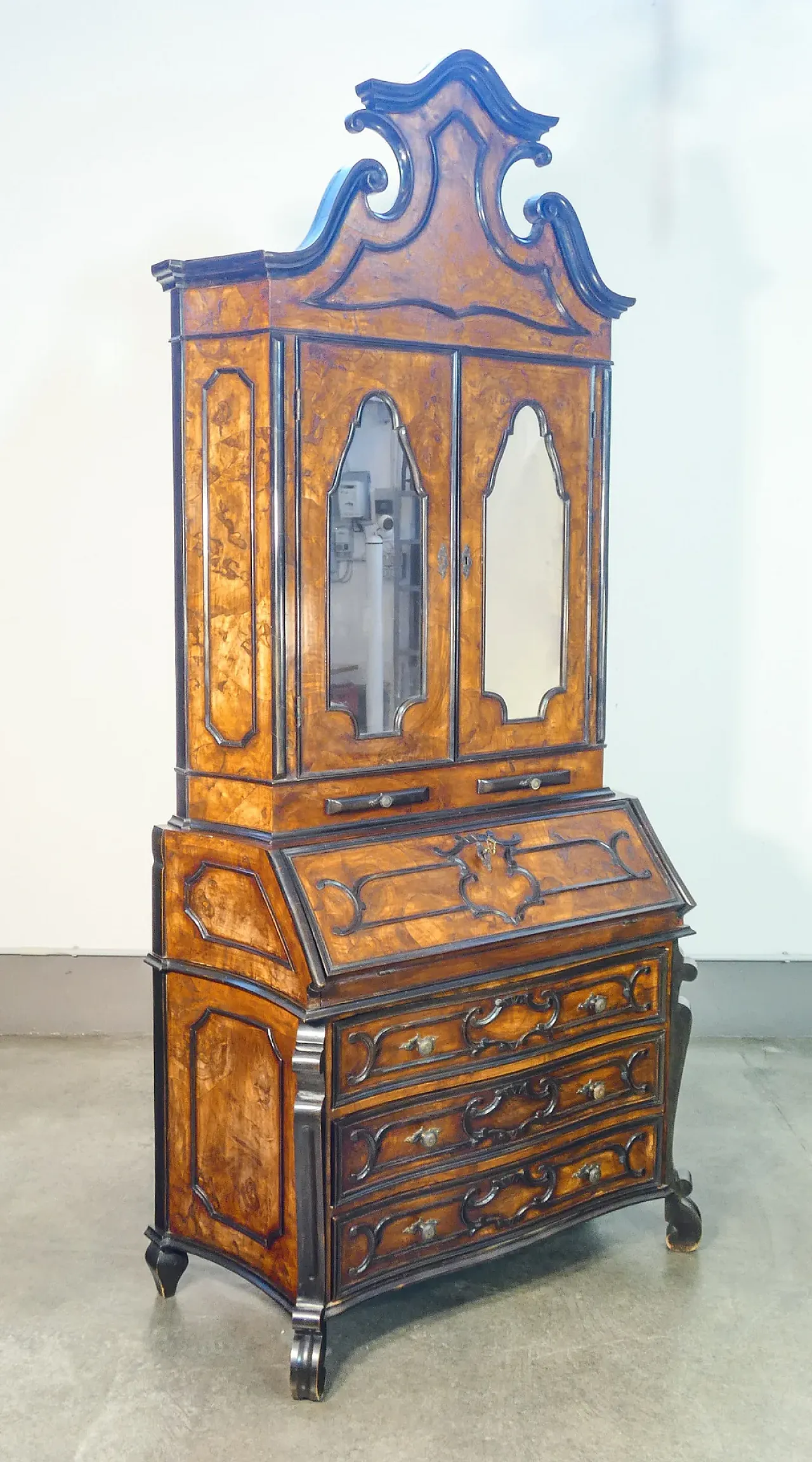 Louis XV style veneered wood trumeau secretaire, early 20th century 11