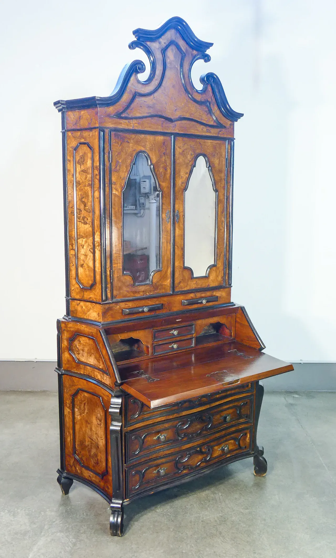 Louis XV style veneered wood trumeau secretaire, early 20th century 12