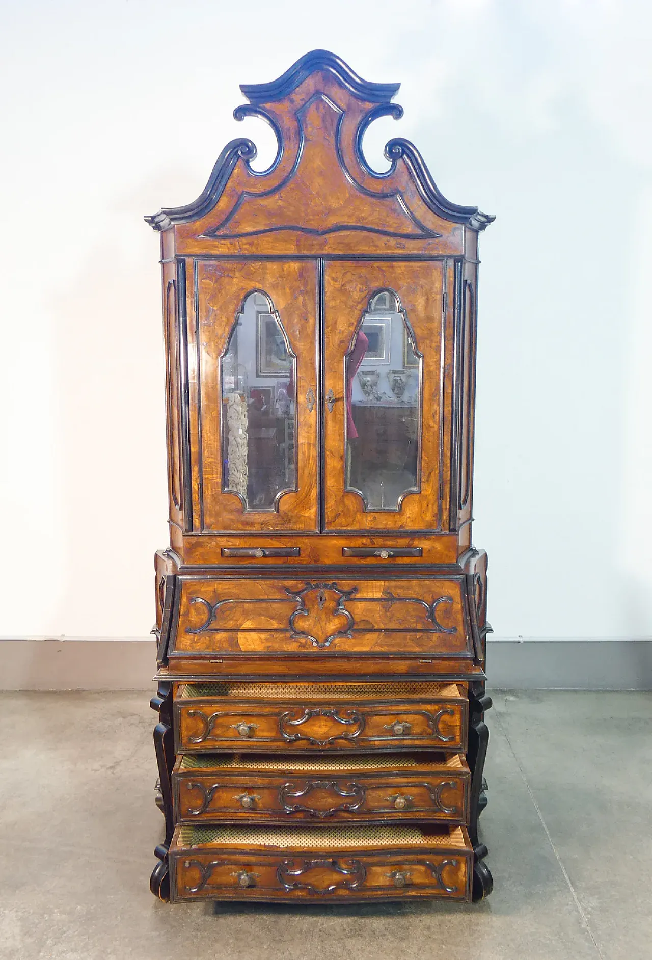 Louis XV style veneered wood trumeau secretaire, early 20th century 13
