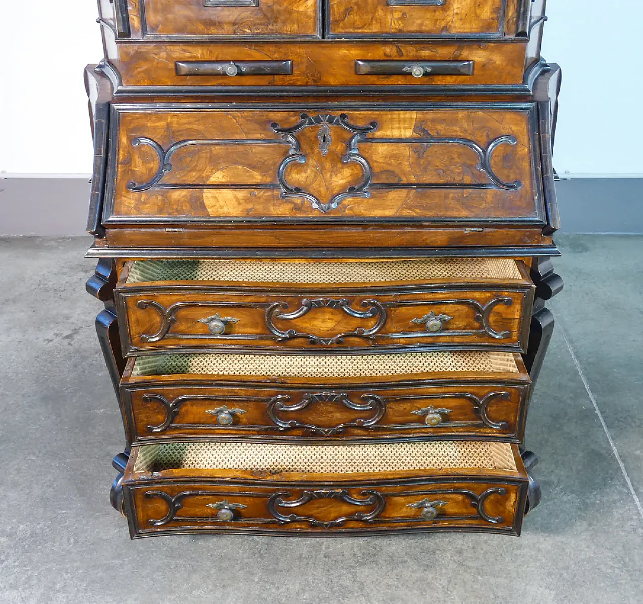 Louis XV style veneered wood trumeau secretaire, early 20th century 14