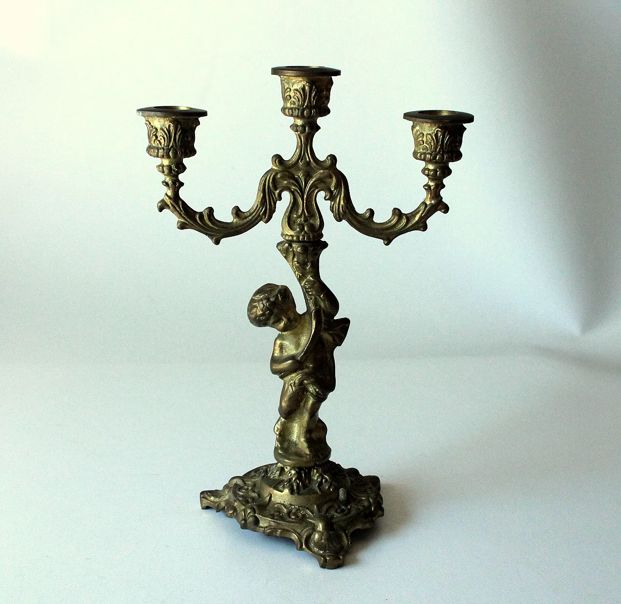 Porta candele a tre braccia in ottone solido, anni '30 1