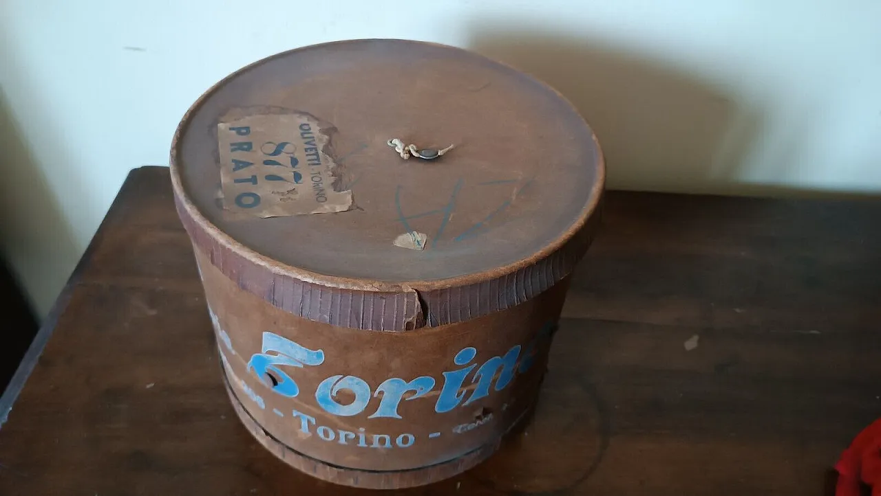 Cardboard panettone box, 1930s 3