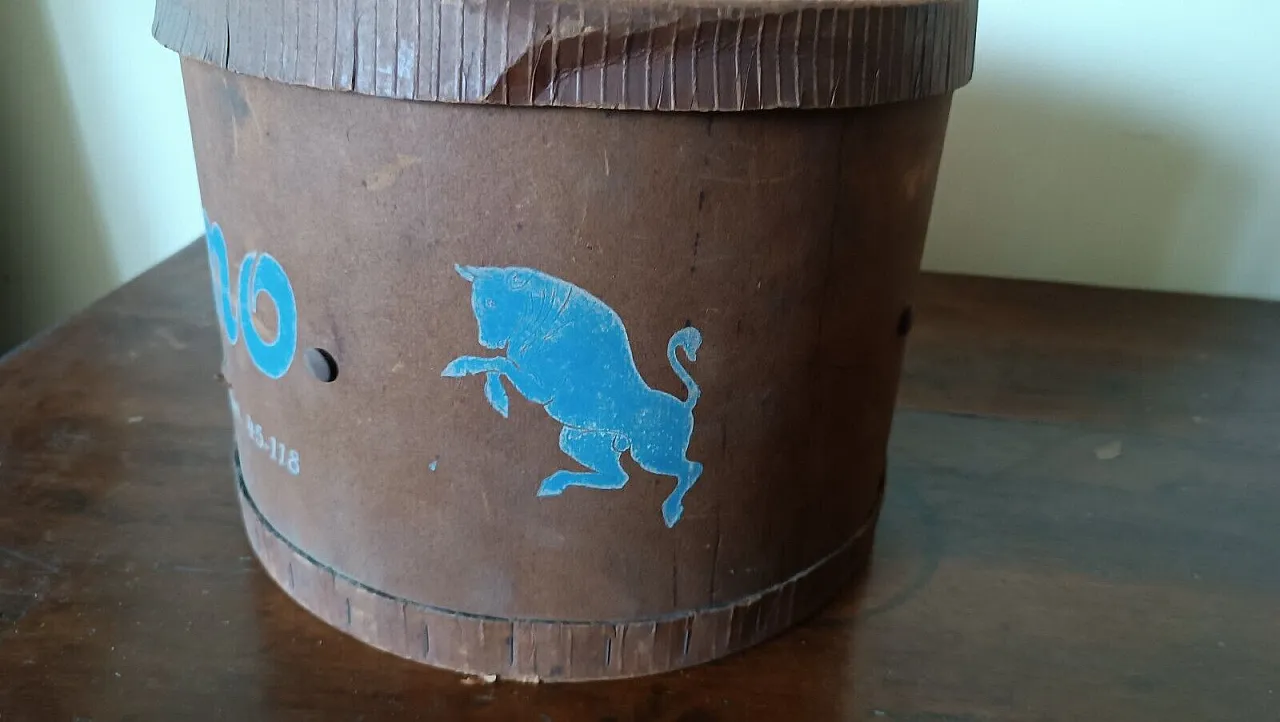 Cardboard panettone box, 1930s 4