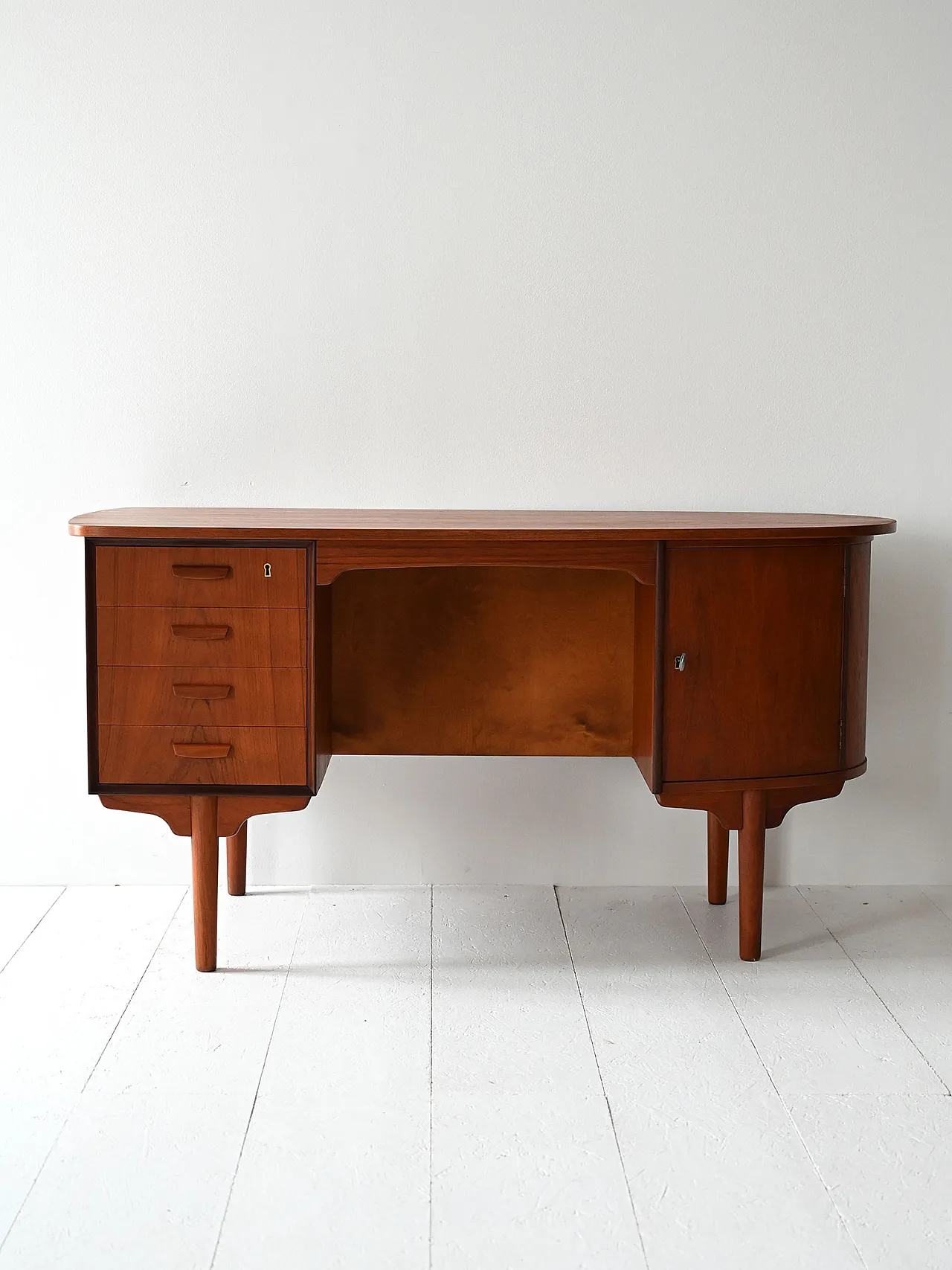 Scrivania ovale in teak anni ’60 2