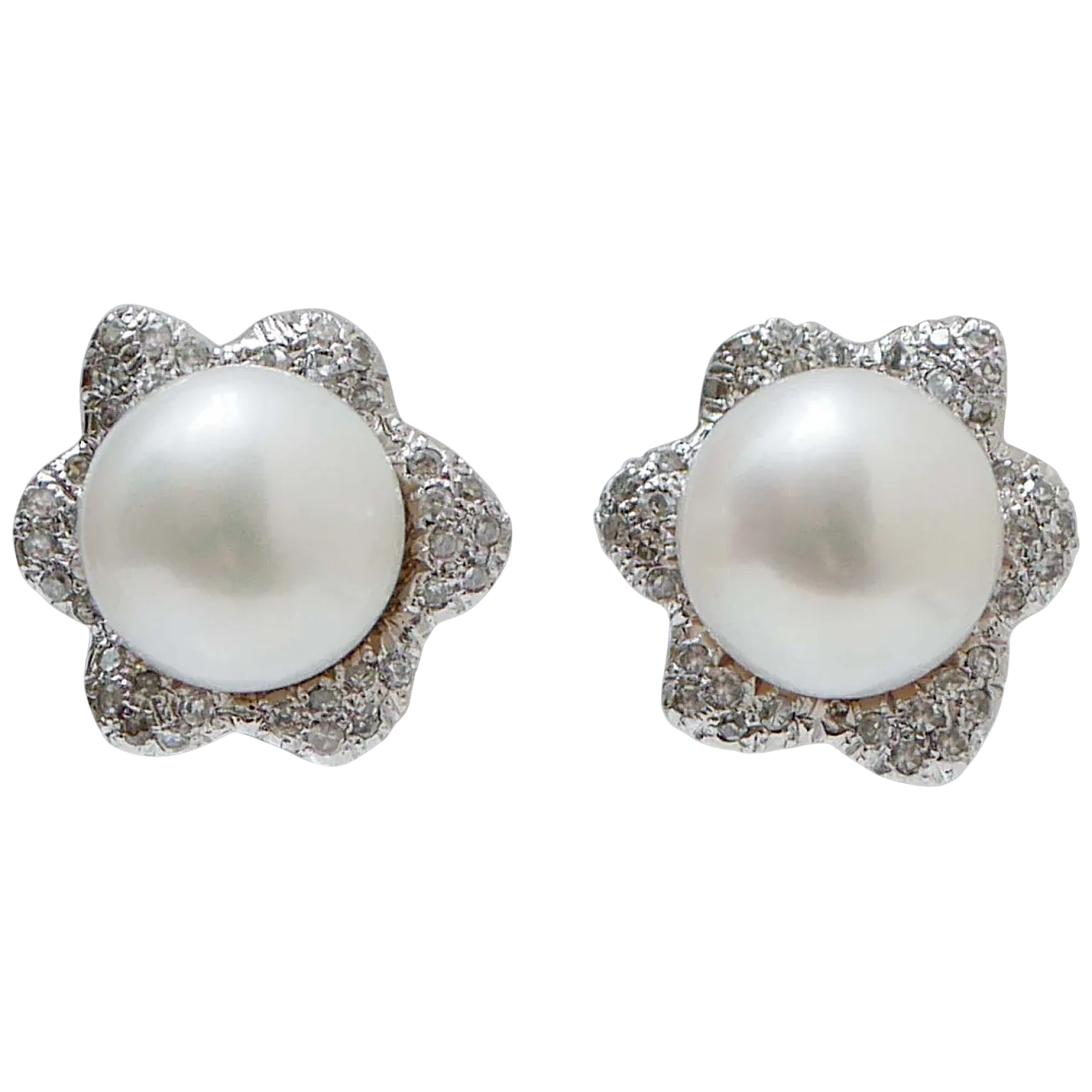 White gold flower earrings with pearls and diamonds, 1950s 6