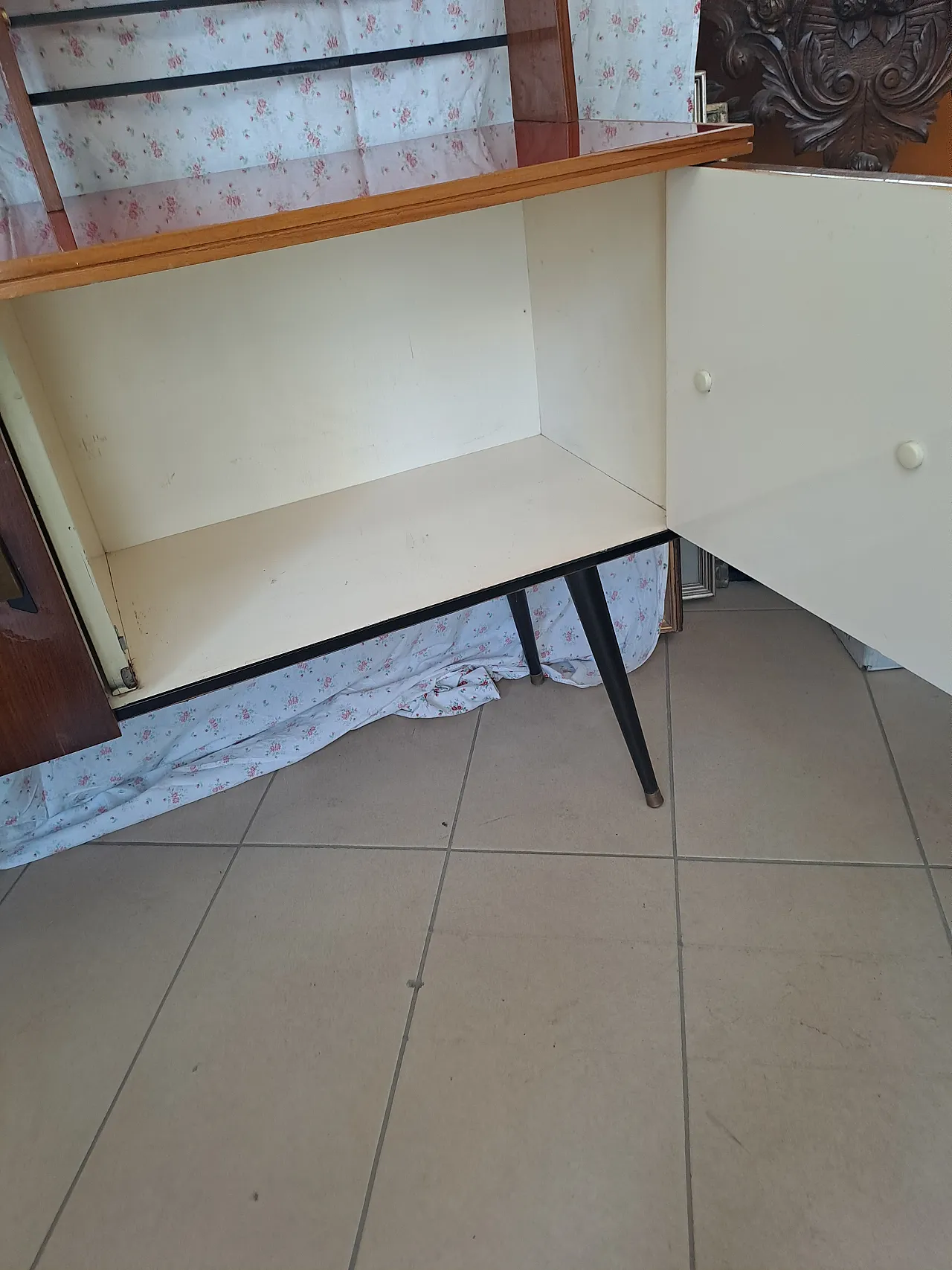 Credenzina libreria, anni '60 4