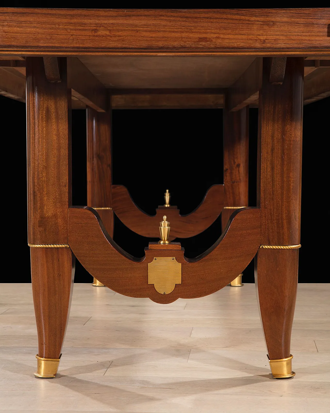 Tavolo da Pranzo Art Deco in legno intarsiato e ottone, anni '40 4