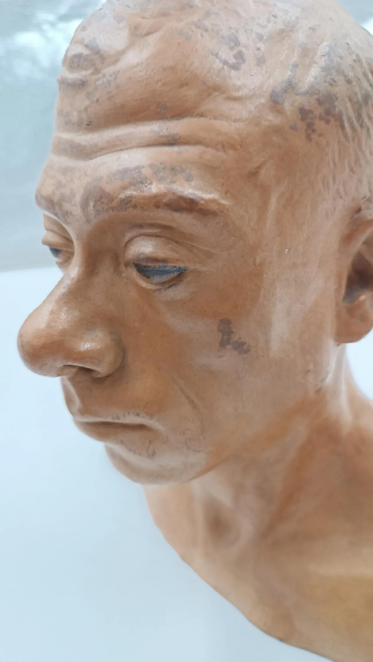 Ritratto virile di Vincenzo Cesarino, scultura mezzo busto, anni '40 7