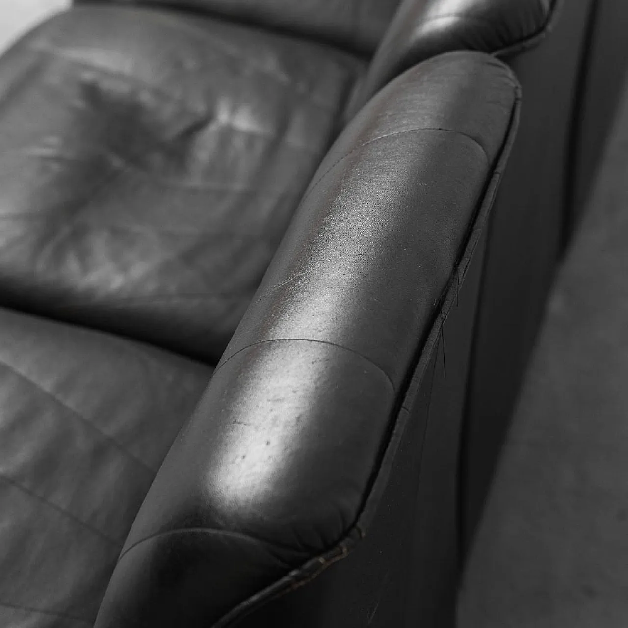 4 -seater modular sofa armchairs in black eco -leather, 70s 4