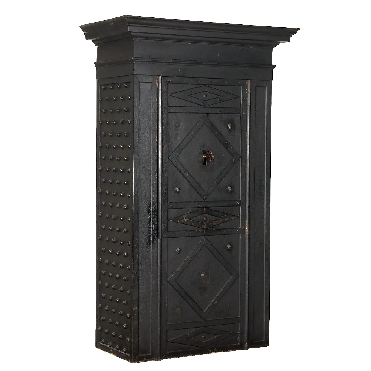 Cassaforte Restaurazione in noce, ferro e bronzo, secondo quarto dell'800 1