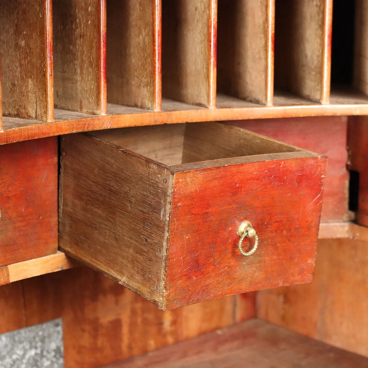 Cassaforte Restaurazione in noce, ferro e bronzo, secondo quarto dell'800 10