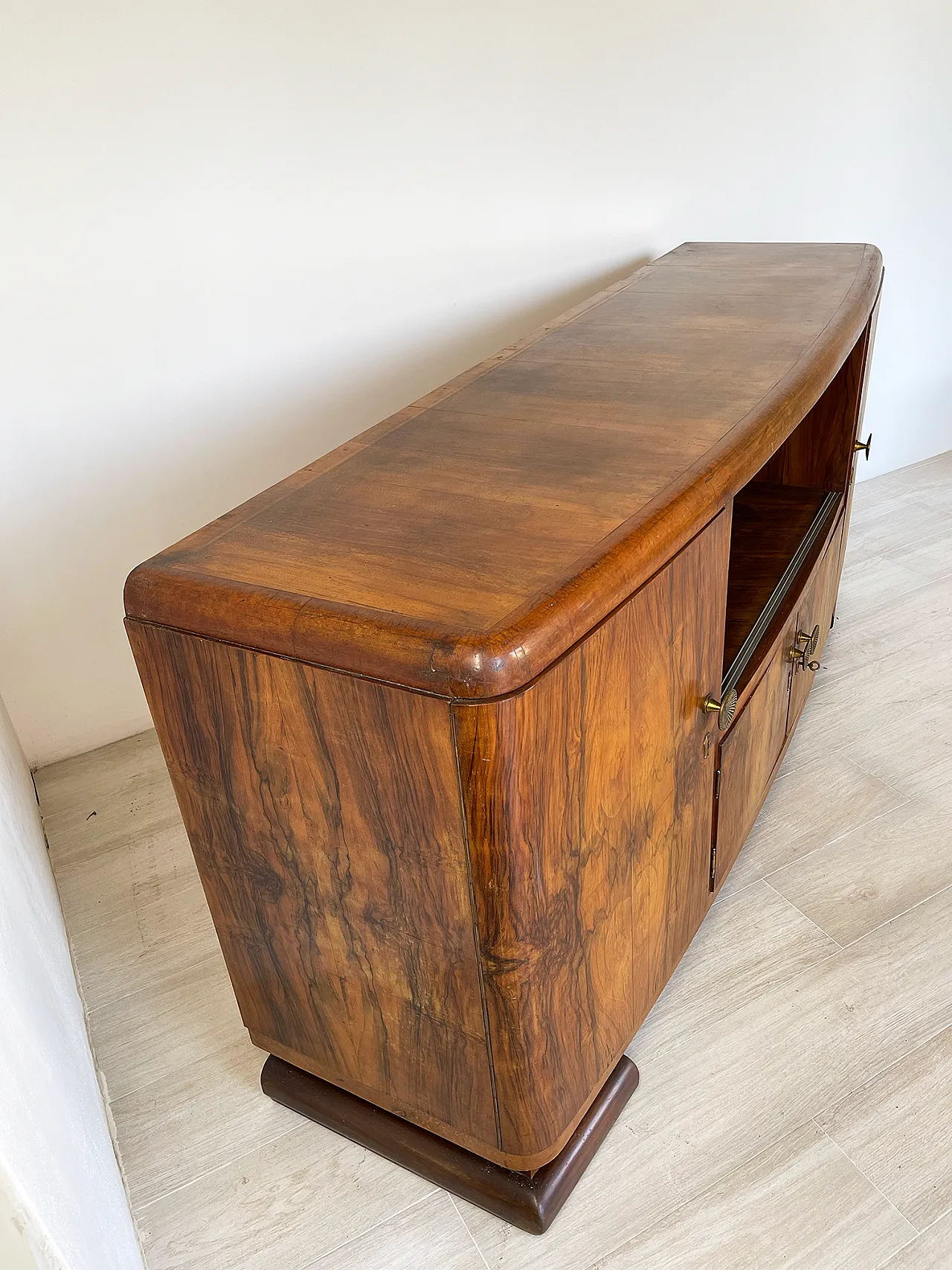 Italian Art deco sideboard, 1930s 9