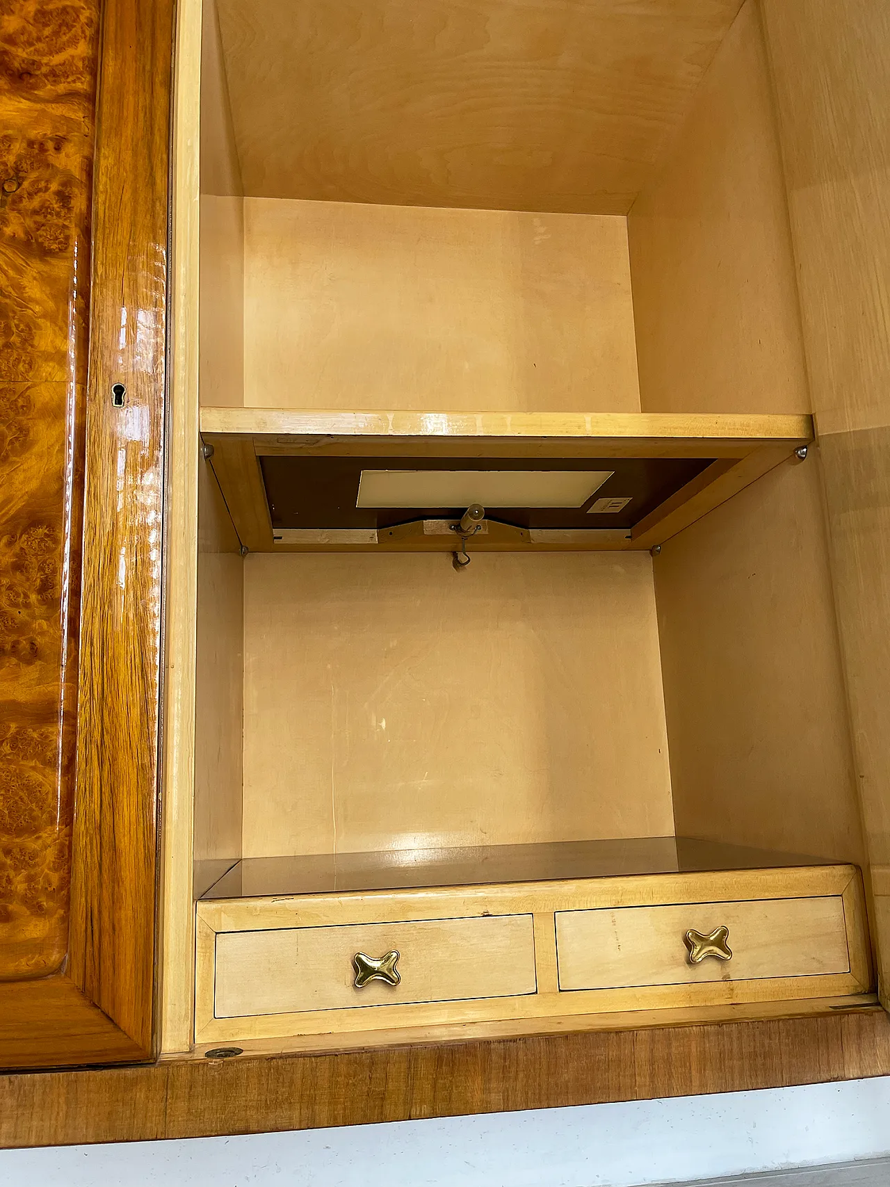 Mid-century Cantu burl walnut by AB Vighizzolo mobili , 60s 18