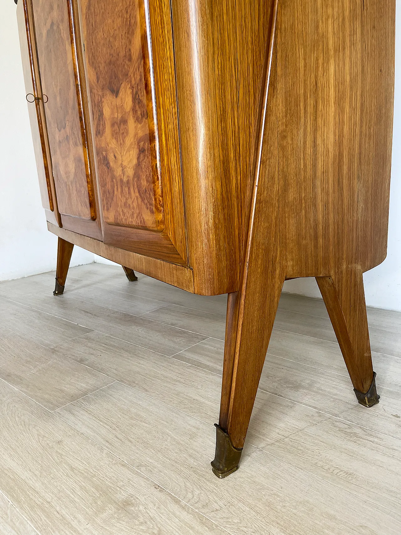 Mid-century Cantu burl walnut by AB Vighizzolo mobili , 60s 26