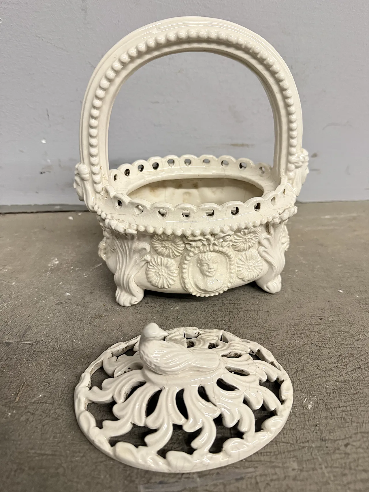 White enameled ceramic water heat, 19th century 9