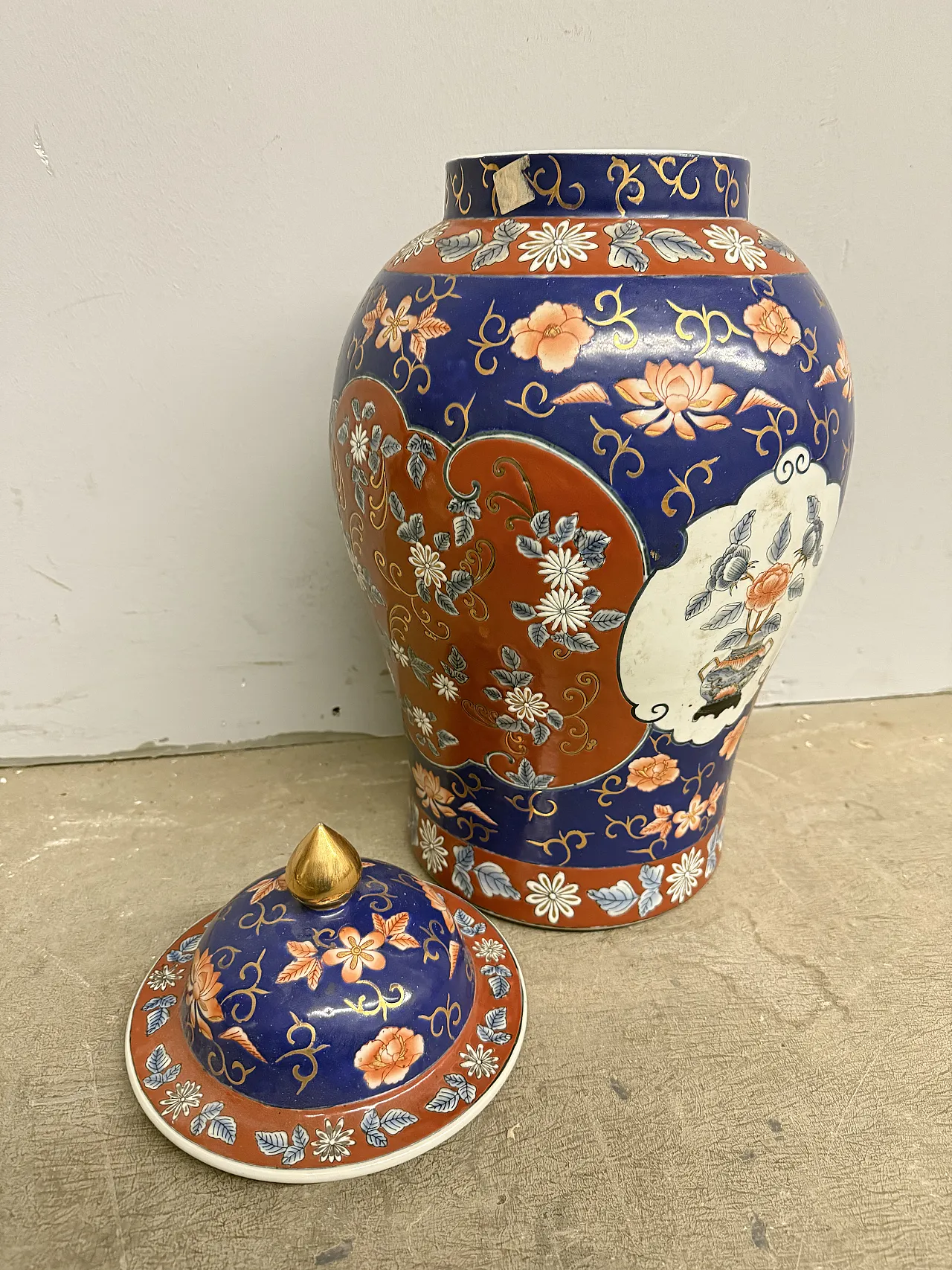 Japanese vase signed at the base, early 20th century 15