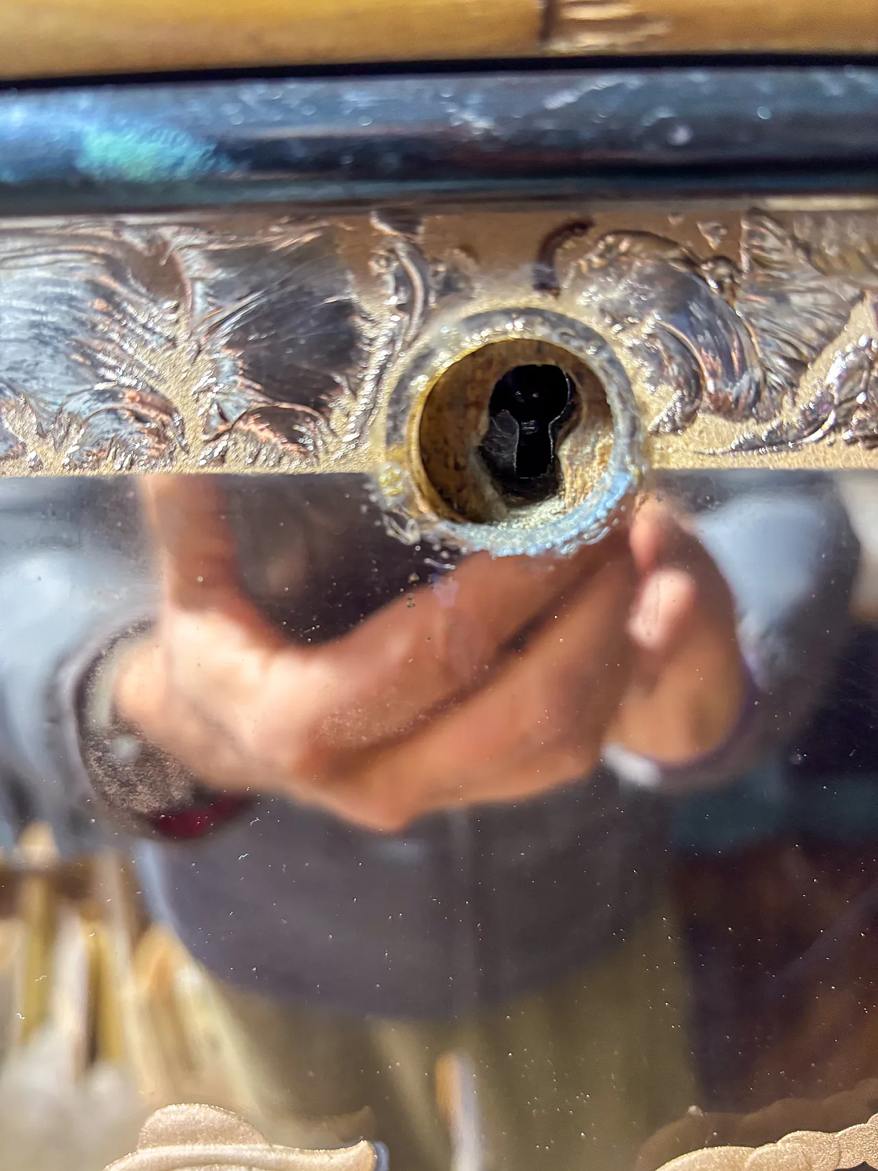 Credenza with limited bar room and mirrored front, 1940s 21