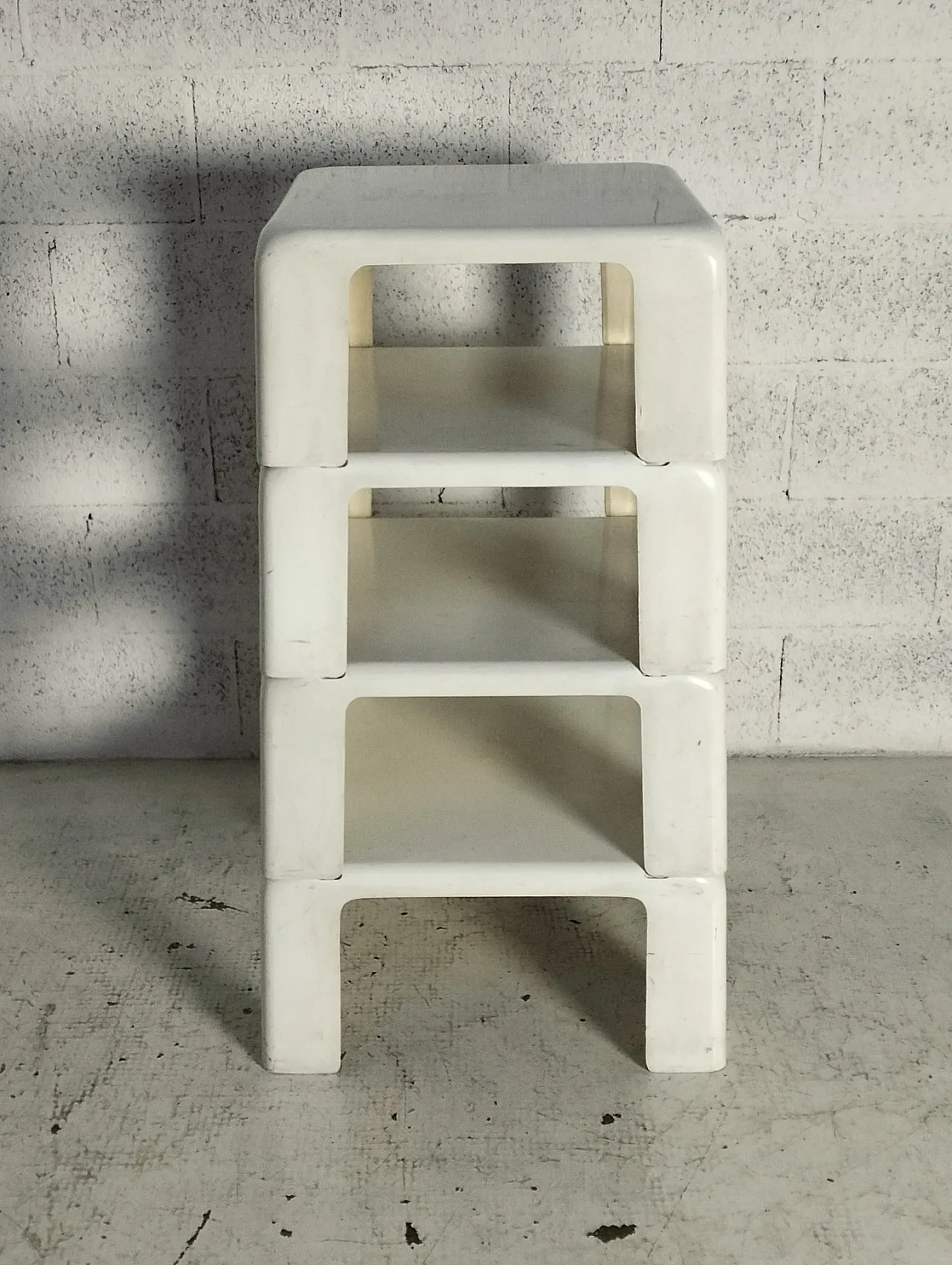 4 tavolini impilabili “I 4 gatti” di M.Bellini-C&B Italia, anni '70 16