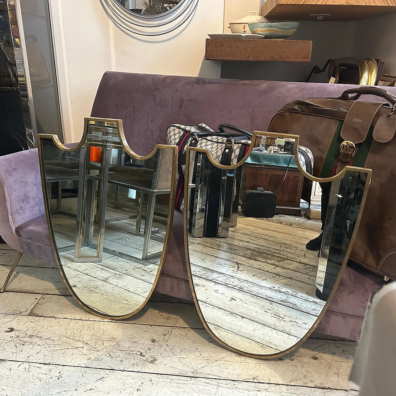Coppia di specchi a scudo in ottone in stile Gio Ponti, anni '50 2