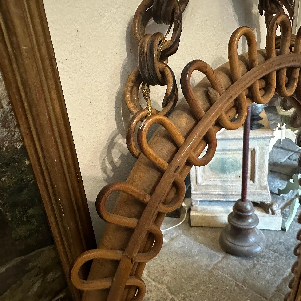 Specchio da parete ovale in bambù di Bonacina, anni '70 4