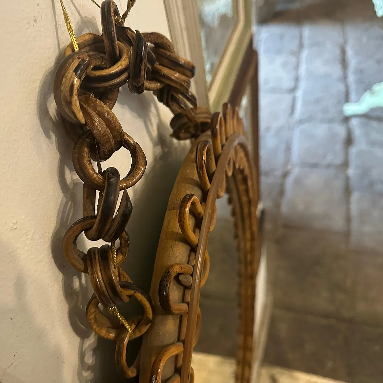 Specchio da parete ovale in bambù di Bonacina, anni '70 5