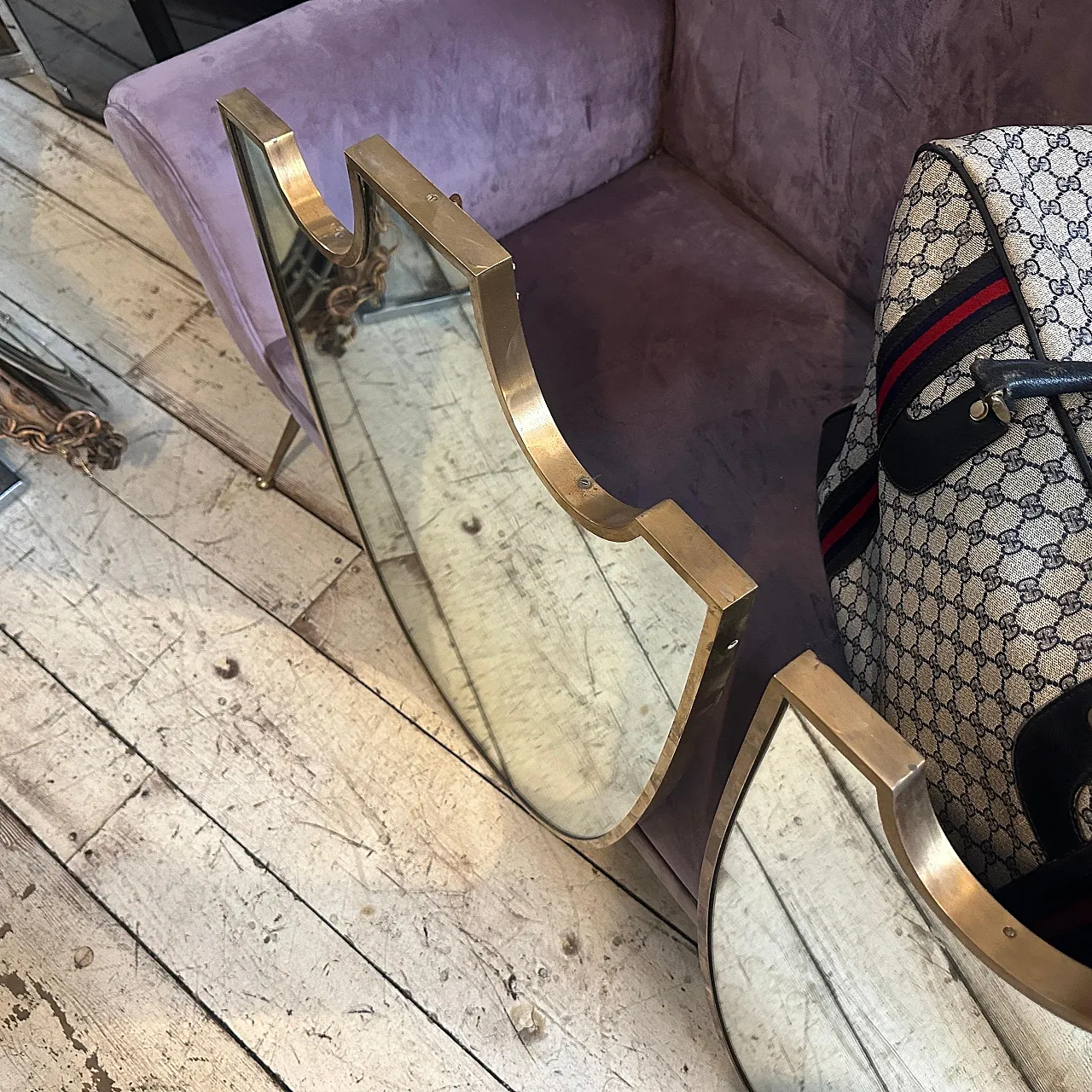 Coppia di specchi a scudo in ottone in stile Gio Ponti, anni '50 14