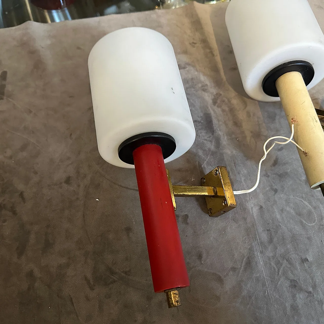 Coppia di applique in ottone in stile Stilnovo, anni '60 2