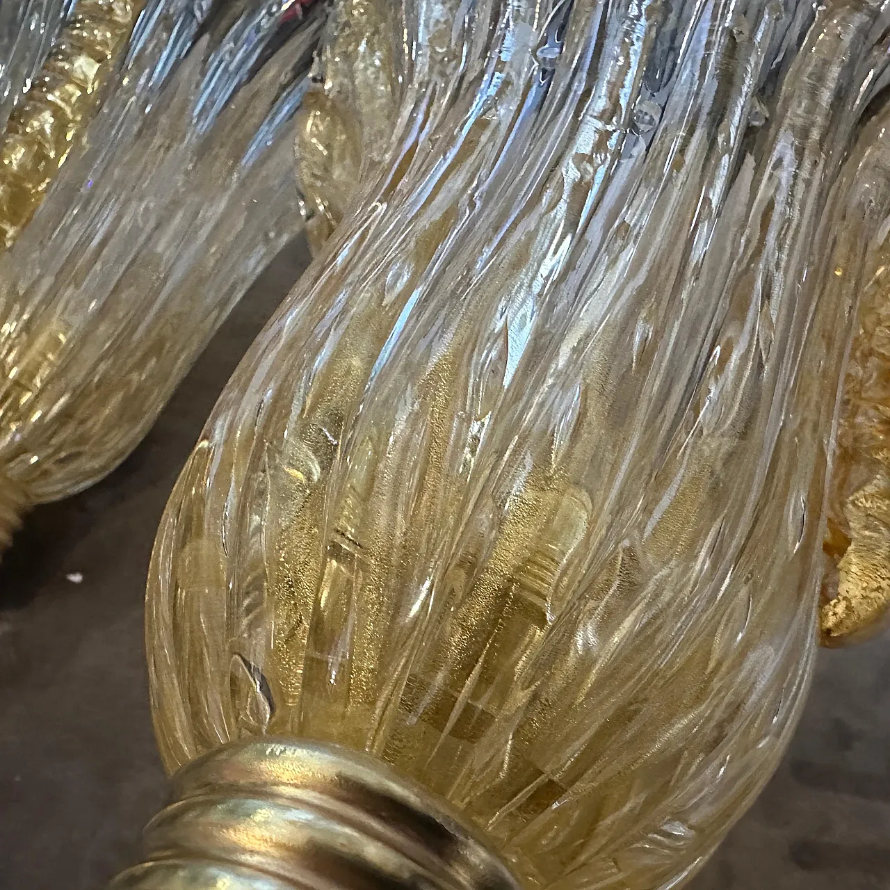 Coppia di applique in ottone e vetro di Murano ambrato, anni 2000 5